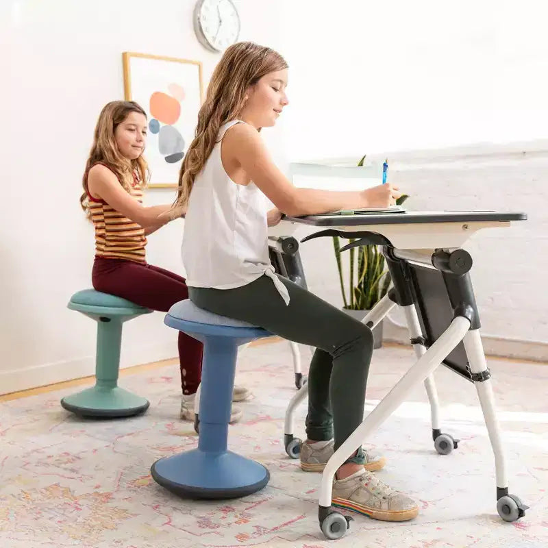 Bureau étudiant gigogne avec panneau de modestie et roulettes verrouillables – Érable/Gris