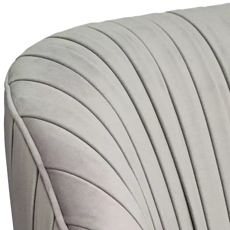 Chaise d'appoint plissée Liam Gray avec pieds noirs